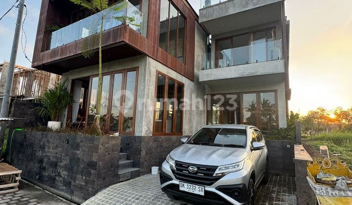 Brand New 4 Bedroom Villa 204m2 di Cemagi Canggu , Dekat Pantai