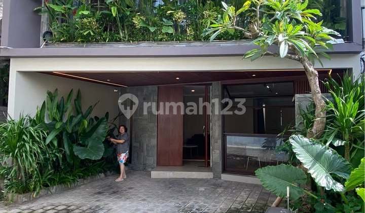 Modern villa 2 BR LT 100m² Toyaning Ungasan