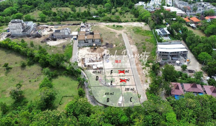 Tanah jl pantai cemongkak Bingin Pecatu