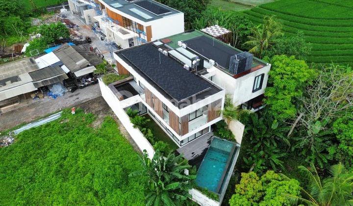 Luxury Modern Villa Beraban Tanah Lot 3 BR Luas 250M²