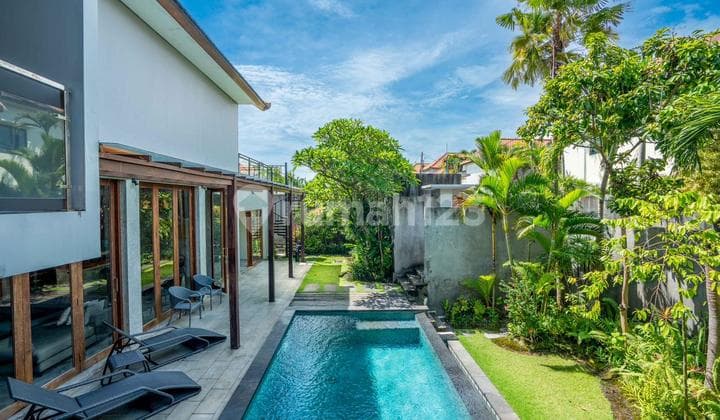 Industrial Style Villa Tegal Cupek Umalas 5Br Luas 500M²