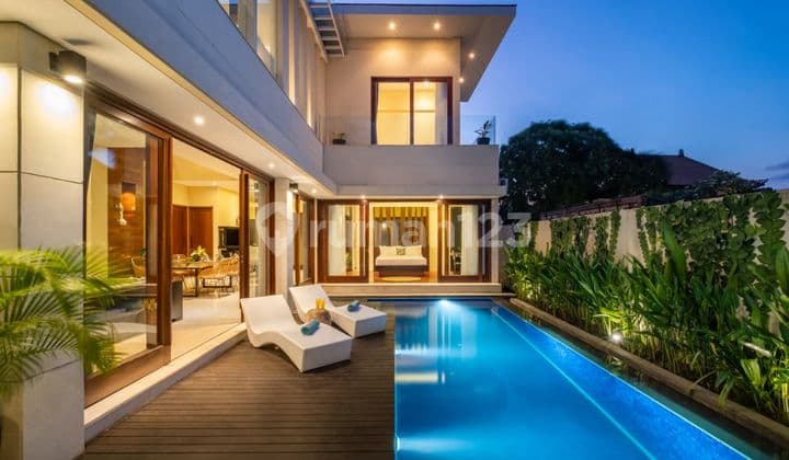 Villa Dekat Pantai di Batu Bolong Canggu 3Br Luas 312M²
