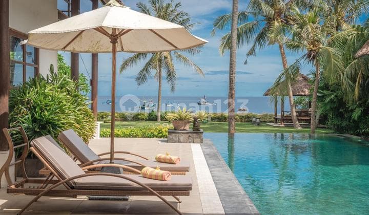 Luxury Villa Beachfront Seririt Buleleng Bali 1950M2