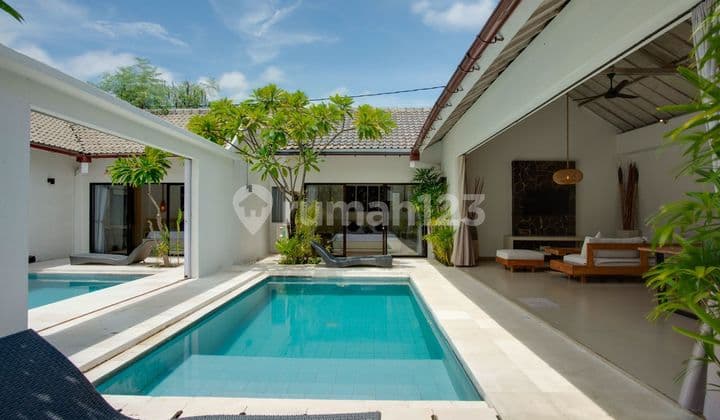 3 unit Villa for Leasehold 30 years in Seminyak Bali