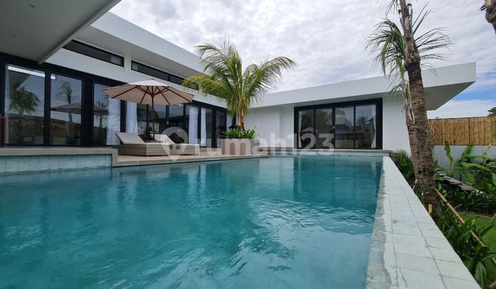 Modern Villa 4 Bedrooms 895m² di Purigading Jimbaran