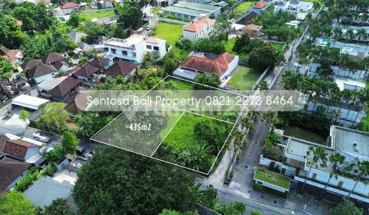 Land in Umabuluh Canggu, Main Road, area 435m2.