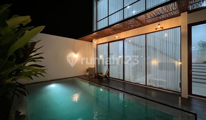 Brand New 3 Bedroom Villa in Ungasan, 204m²