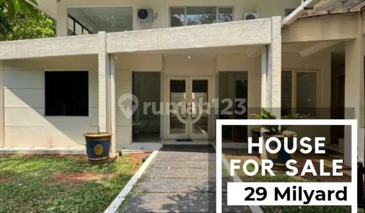 Kerinci For Sale 2-Storey Building House, Spacious Yard and Balcony Kebayoran Baru South Jakarta