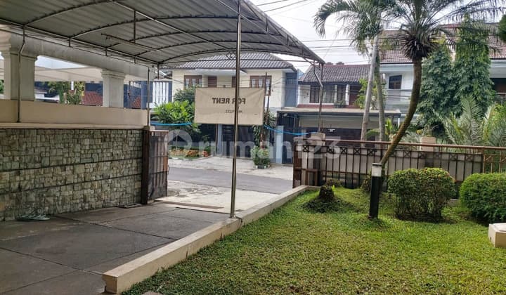 Rumah 2 Lantai Full Furnished Siap Huni di Setra Indah, Pasteur