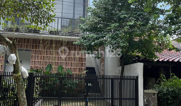 Sewa Paviliun Di Lantai 2 Sayap Jalan Cilaki/ Supratman, Bagus