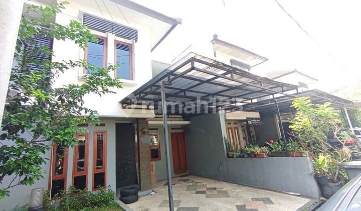 Rumah 2 Lantai Siap Huni Dalam Cluster Di Antapani, Bagus