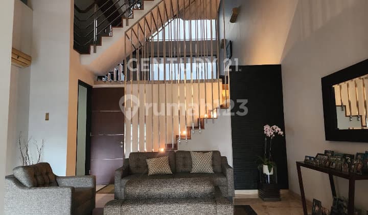 Rumah Bagus di Bukit Gading Mediterania Siap Huni, 5Br, 3 Lantai