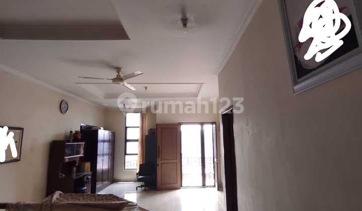 Siap Huni, Cakep, pinggir jalan hadap Timur