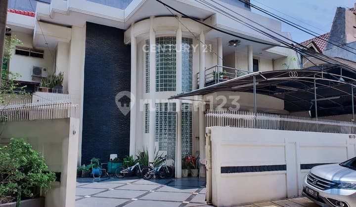Nice Hook House in Kelapa Puan Kelapa Gading