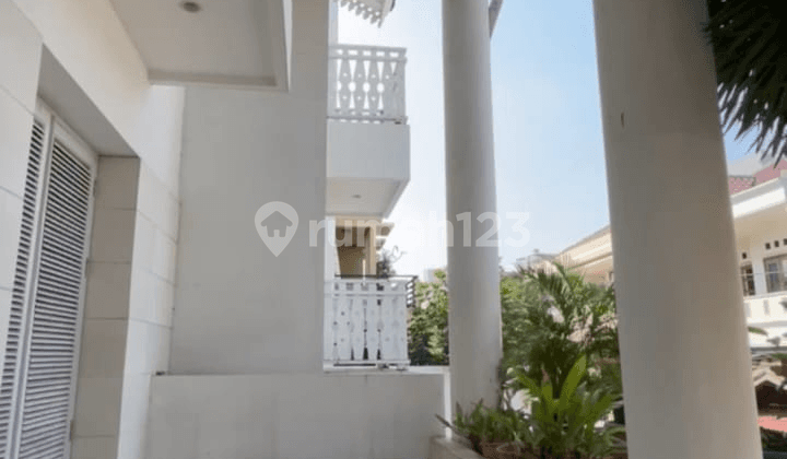 Turun Harga Rumah Soho Artistik Furnished Dekat Mal Kelapa Gading