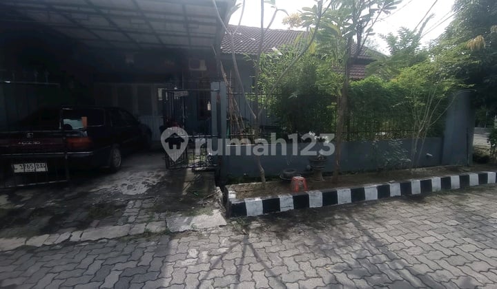 Ketintang Permai House Surabaya