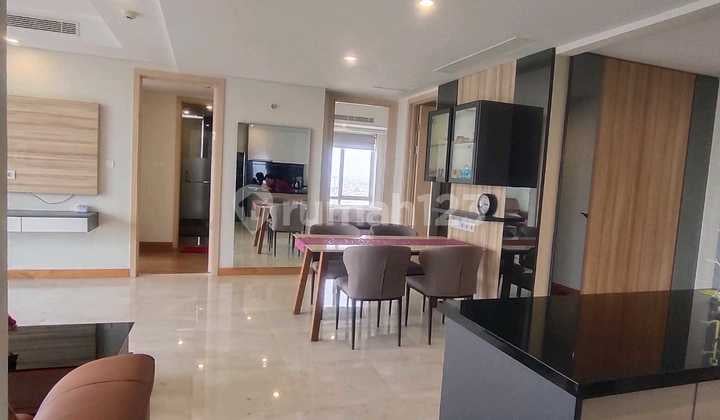 One East Residences Apartment Mewah Pusat Surabaya