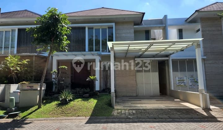 Disewakan Rumah Stonegate Ful Furnish 2Lt 4Kt Lt264m Dekat Universitas