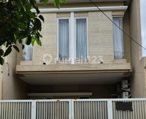 Murah! BU! Rumah 2 Lantai di Pondok Tjandra Indah Cluster Blimbing Murah! BU! Rumah 2 Lantai di Pondok Tjandra Indah Cluster Blimbing