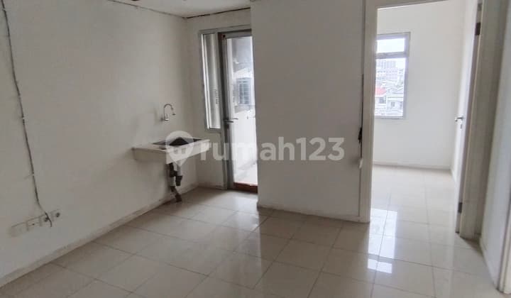 APT GREENLAKE SUNTER 34METER 2KMR, UNFURNISH.