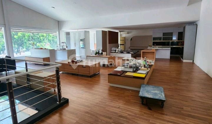 Gudang Sunter 25X29 2Lt ******** Mandi 3.