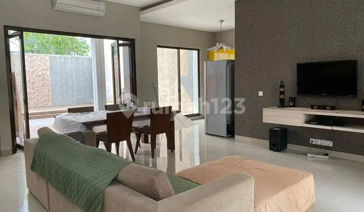 Rumah Bsd De Park Heliconia Semi Furnish Cantik Langka