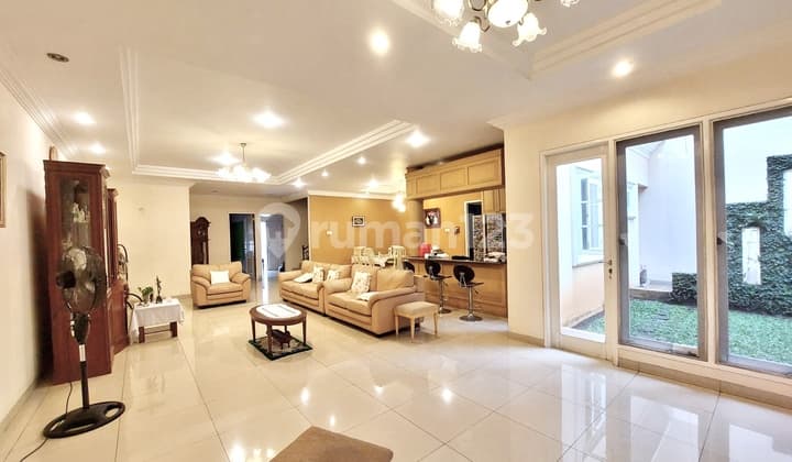 Gading Serpong PHG Sapphire Summarecon Semi-Furnished House