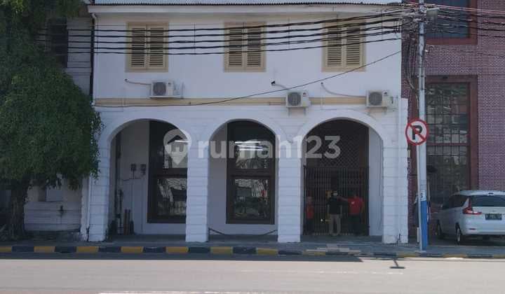 Building Highly Suitable for Office and Warehouse, Kali Besar Roa Malaka, West Jakarta