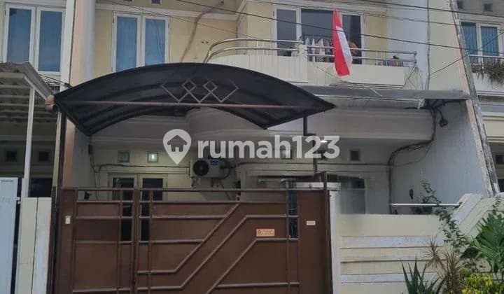 Rumah Second Murah, Green Garden, Jakarta Barat