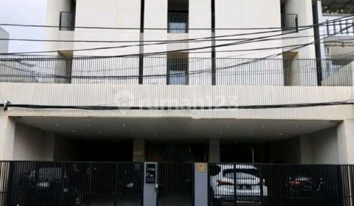Rumah Kost Baru 37 Kamar Tidur, Area Kost, Tanjung Duren, Jakarta Barat