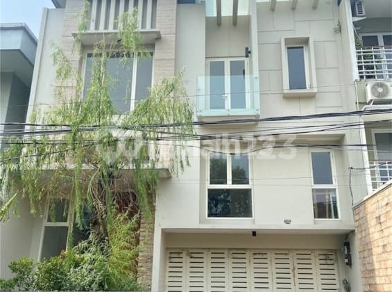 Rumah Siap Huni, Gandaria, Jakarta Selatan