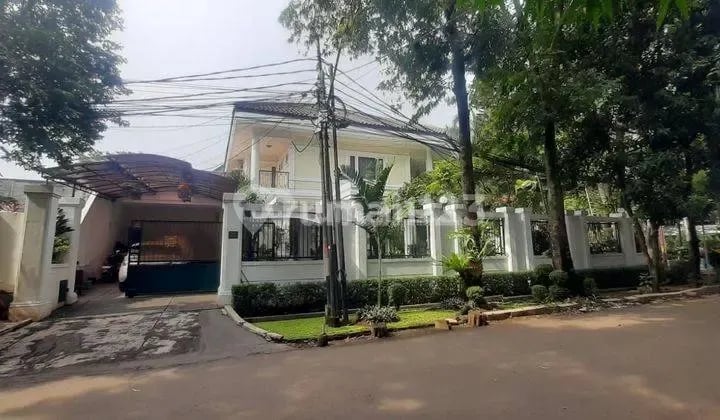 Rumah Mewah Klasik, Kebayoran Baru, Jakarta Selatan