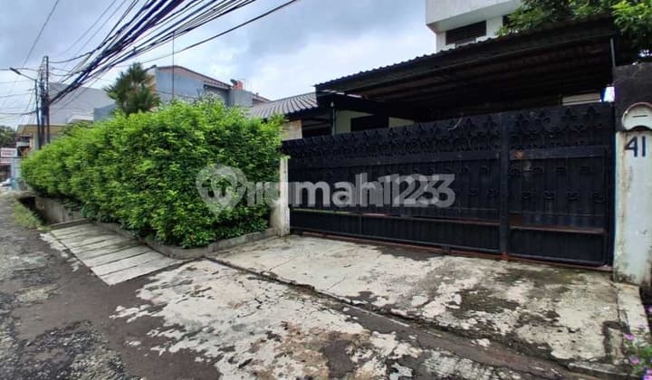 Rumah Second Kondisi Terawat, Kemanggisan Jakarta Barat