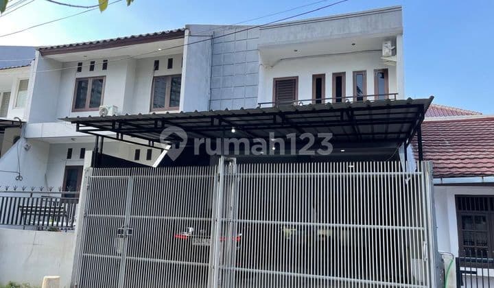 Rumah Bagus Dan Terawat, Taman Kedoya Permai, Jakarta Barat