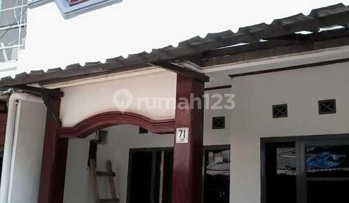 Rumah 2 Lantai di Jalan Banteng Bandung