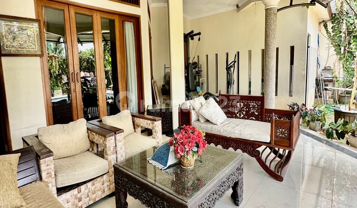 Jual Rumah Secondary Dengan Swimming Pool Dan Golf View Di Pangkalan Jati Depok di Pangkalan jati , Pangkalan Jati