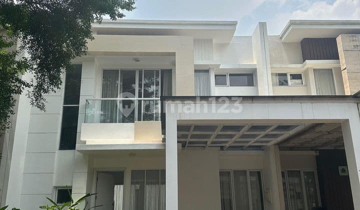 Disewakan rumah brand new cozy semi furnished dalam kompleks elit di lebak bulus