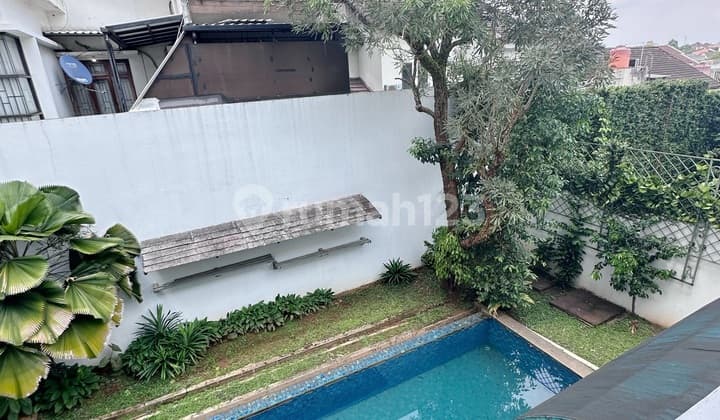 Dijual Rumah Premium Cluster Private dan Tenang Ala Vila di Lebak Bulus