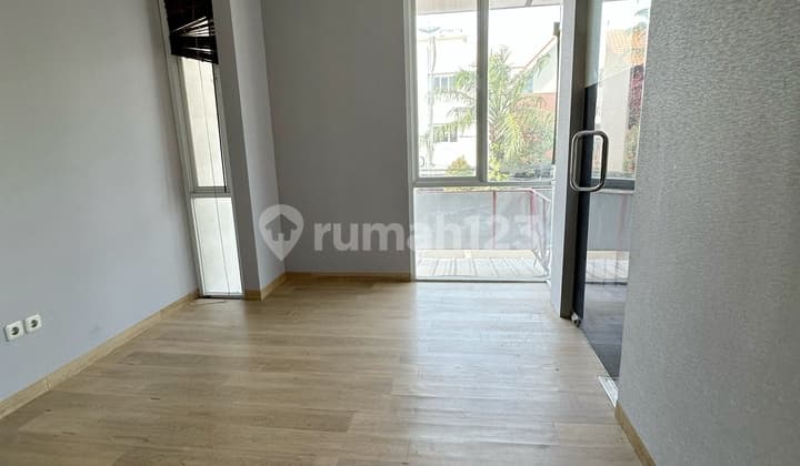 Disewakan Ruang Usaha Lantai 2 Dan Rooftop Di Jl Abdul Majid Raya Cipete Jakarta Selatan