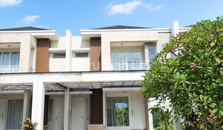 For Sale Rumah Siap Huni 3 Lantai Dalam Kompleks Ekslusif di Lebak Bulus Dekat MRT