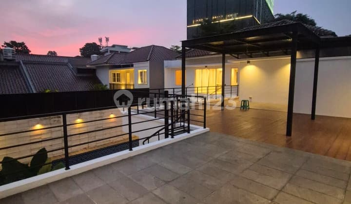 Rumah Mewah di Sutera Aruna Baru Renovasi, Cakep, Pool,Strategis Dekat ke Tol, Mall,Kampus, Adi