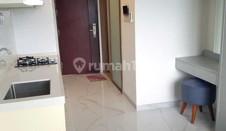 Apartemen Sky House, Furnished Cakep Siap Huni, Lokasi Persis Sebelah Mall Aeon, Dekat Akses Tol, KRL, Rie