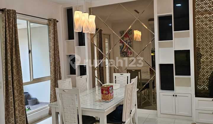Rumah Cantik di Cluster Leora,Rapi Full Furnished, Siap Huni,Lokasi Strategis Dekat ke Pasar, Tol, Mall, Lind