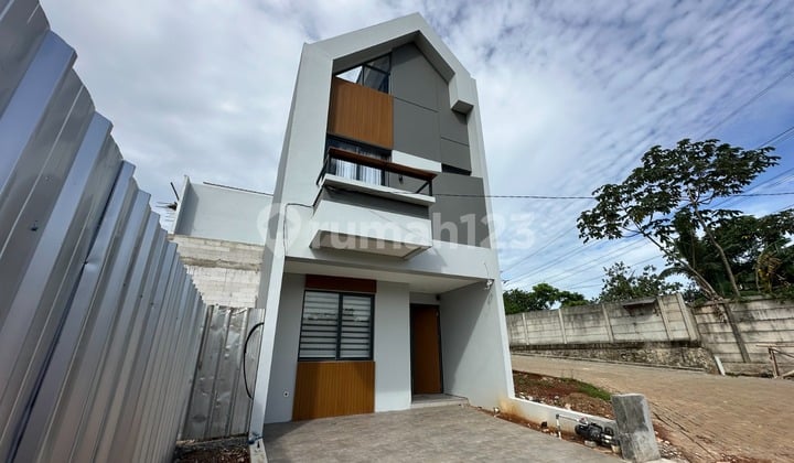 Rumah Brand New Model Modern Living di Salz Residence Gunung Sindur. Lokasi Strategis Tidak Jauh ke Bsd.