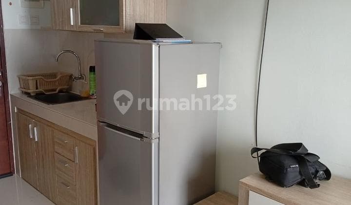 Murah Banget.aprtemen Springwood.lokasi Strategis Dekat Kampus, Mall, Full Furnished, Cakep, Siap Huni, Yes.