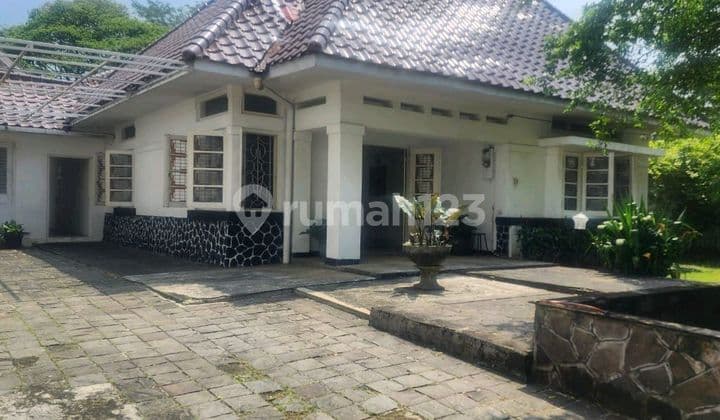 Dijual Rumah Menteng Siap Huni Sudah Sertifikat Hak Milik Rumah Butuh Minim Renovasi SHM di Jl. Mendut No. 6, Pegangsaan, Menteng, Kota Jakarta Pusat, Dki Jakarta, Indonesia, 10320, Menteng