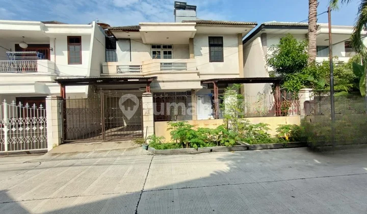 2-story Janur Indah house, 11x20m, north-facing, negotiable price