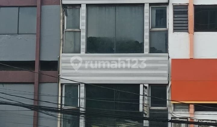 Mount Sahari shop house, 100m building area, 3 floors, suitable for office.