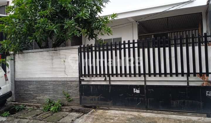 Rumah Petojo Luas 168M Bangu2 Mobil Sudah Tinggi Dari Jalan Masih Nego
