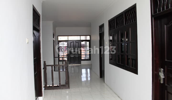 Rumah Kost Area Warakas Luas 190M Bangunan 2 Lantai Ada 8 Kamar Tidur